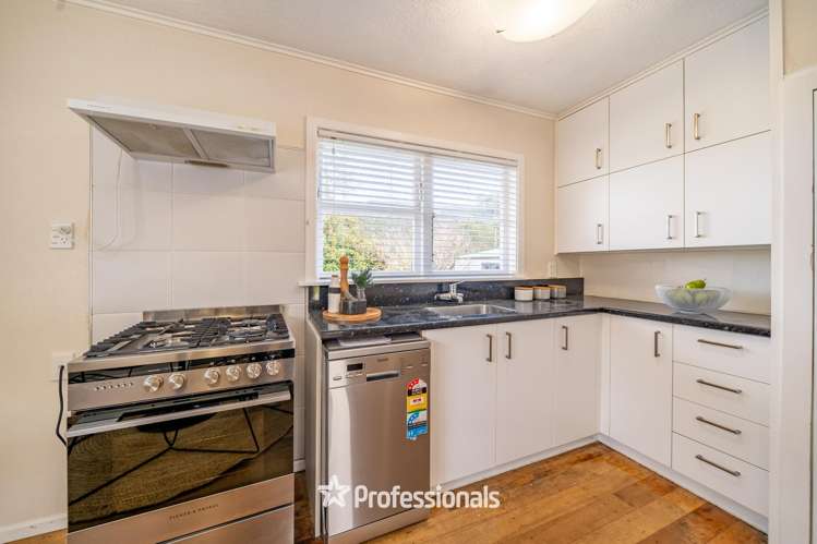 98 Wood Street Wainuiomata_9
