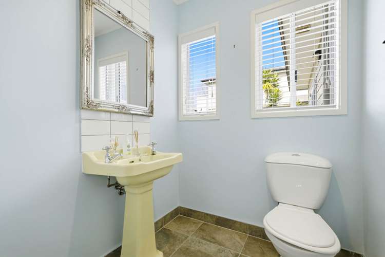 11 Marina Road Torbay_17