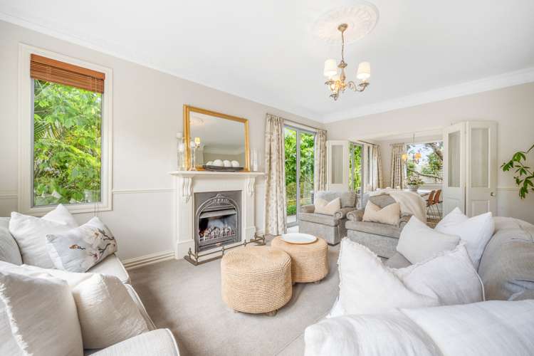 33 Seymour Road Mellons Bay_5