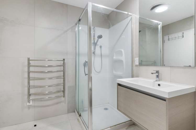 16 Rorida Lane Flat Bush_8