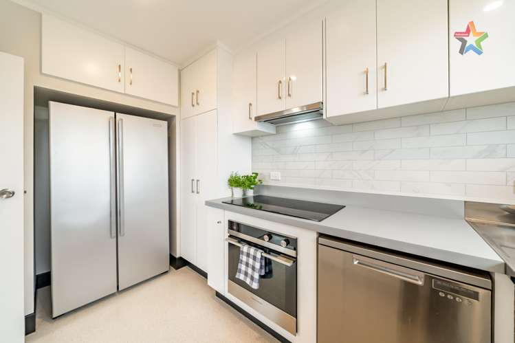 4/30 London Road Korokoro_13