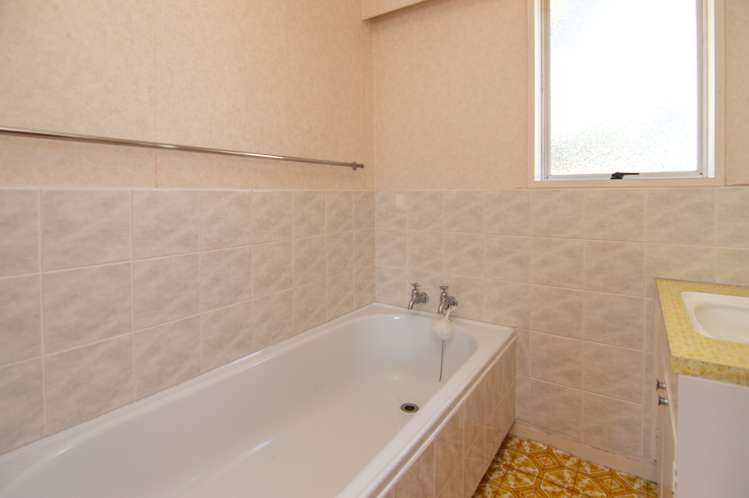 28 Geraldine Crescent Cloverlea_10