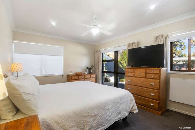 19 Vivian Wilson Drive Eastern Beach_8