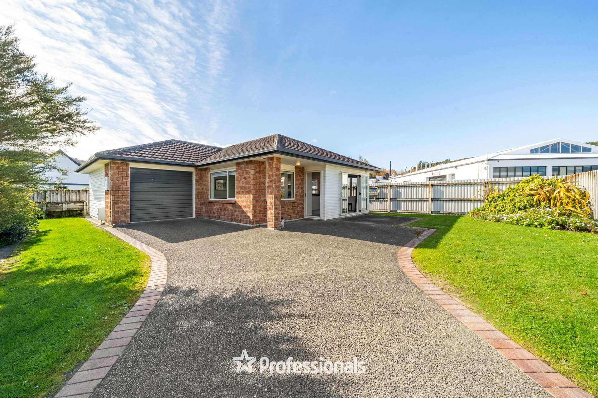 17 Woodland Mews Wainuiomata_0