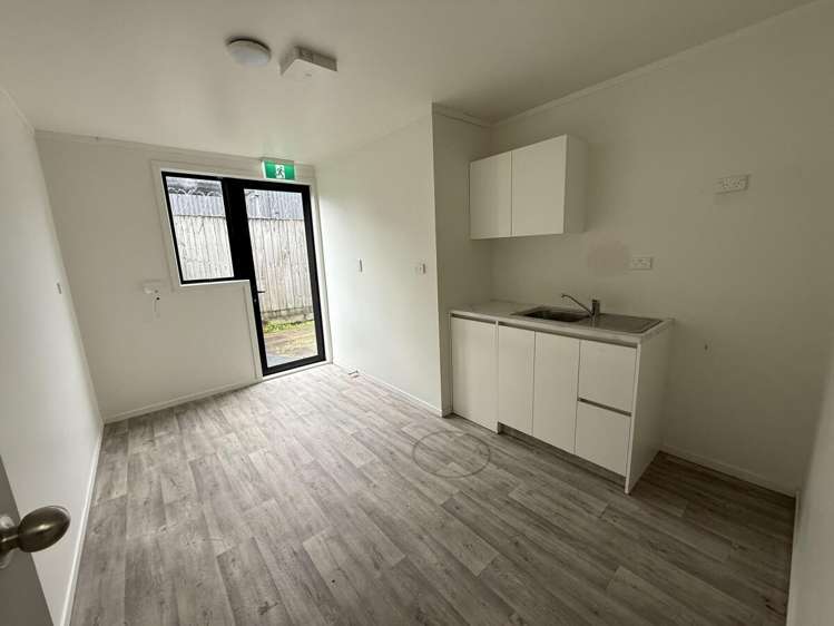 3 & 4/63 Keeling Road Henderson_6