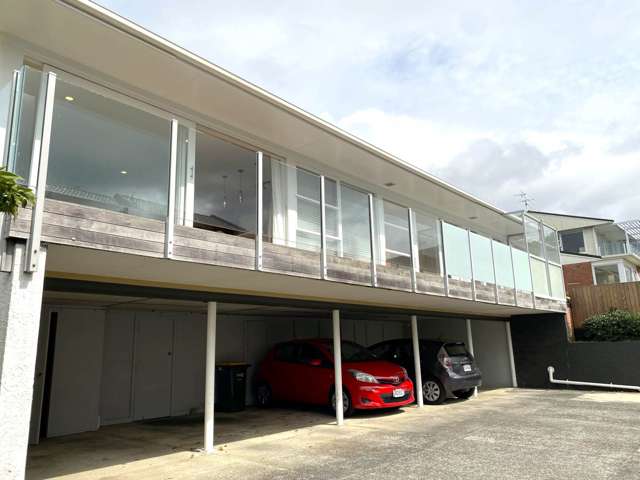 Executive Living Takapuna Beach