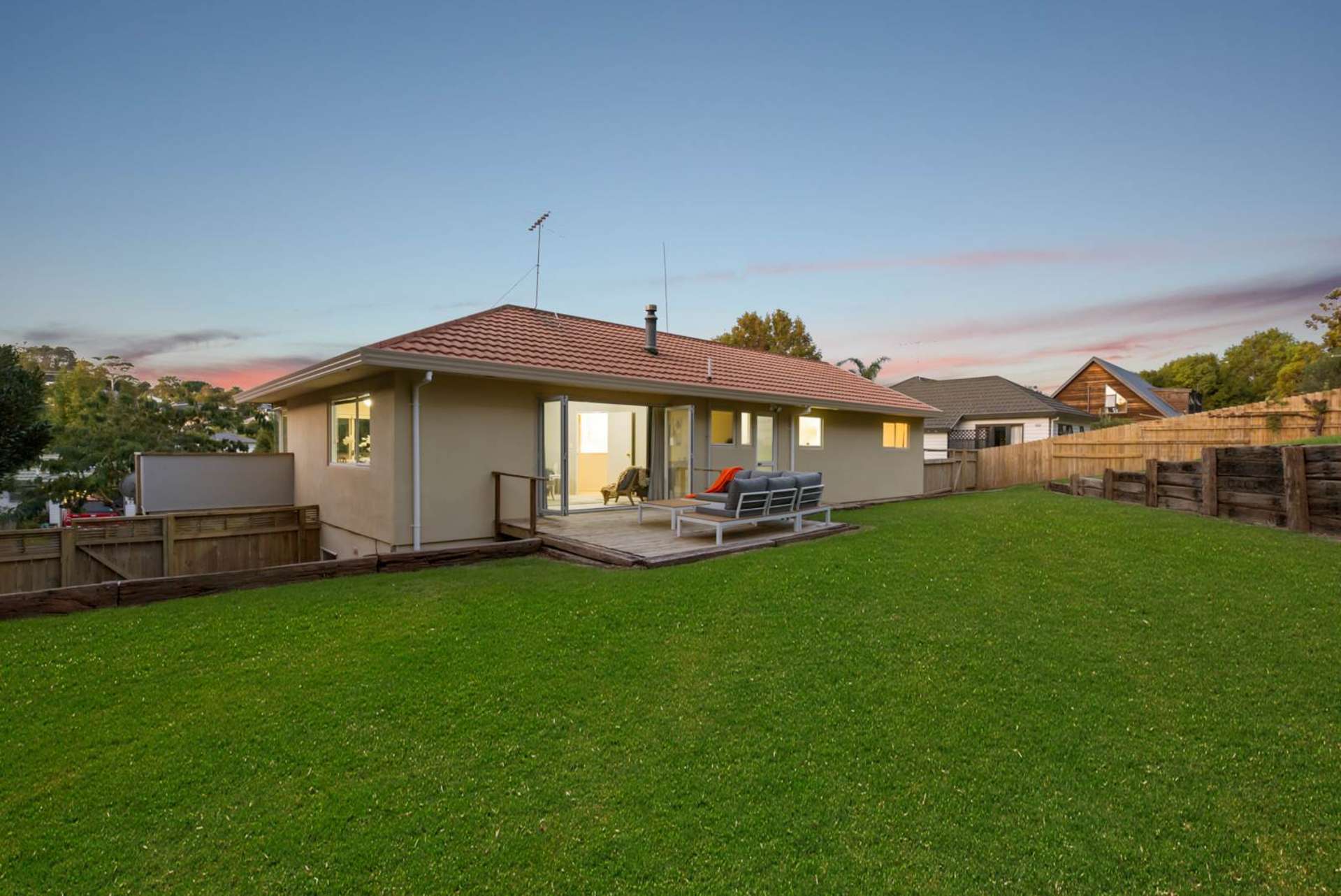 20 Brookvale Park Stanmore Bay_0