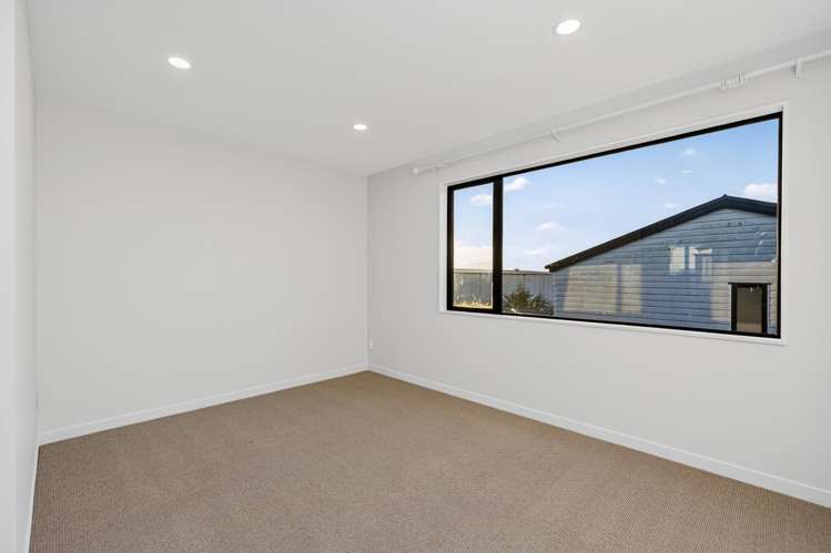 6 Alexander French Close Silverdale_11
