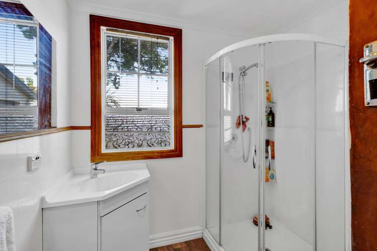 22 Brown Street Inglewood_13