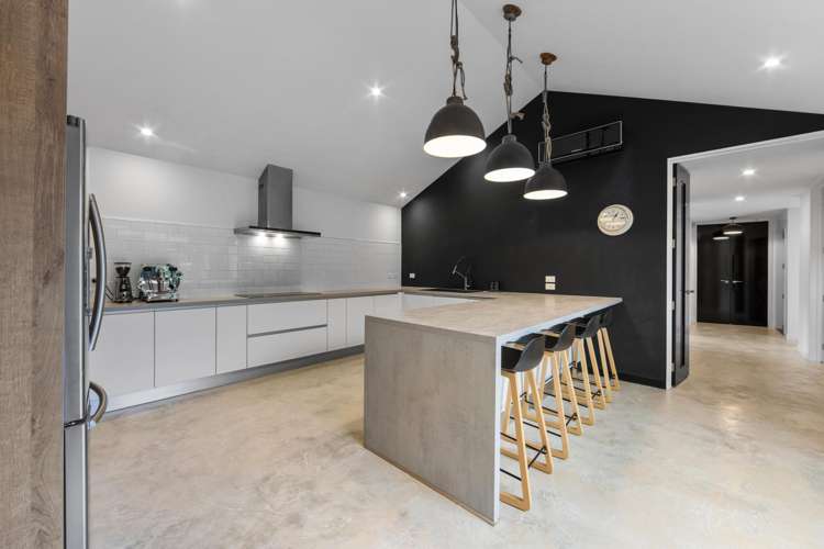 19 Kohunga Crescent Bottle Lake_9