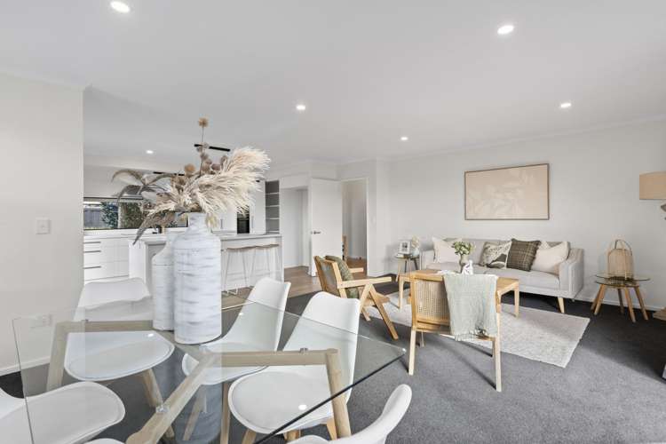 25 Malaga Crescent Harewood_8