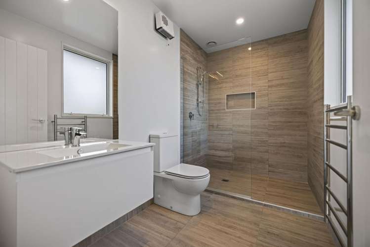 39 Peterley Road Lower Shotover_12