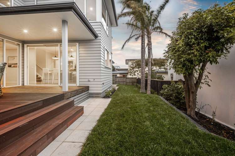 1/35 East Coast Road Milford_7