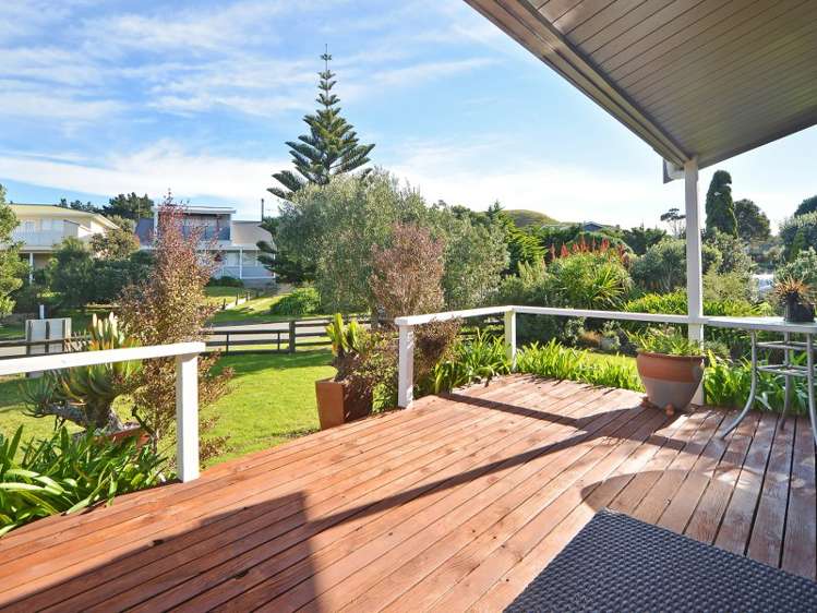 13 Tamarisk Drive Riversdale Beach_5