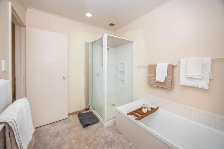 12 Waiwherowhero Drive Saint Andrews_14