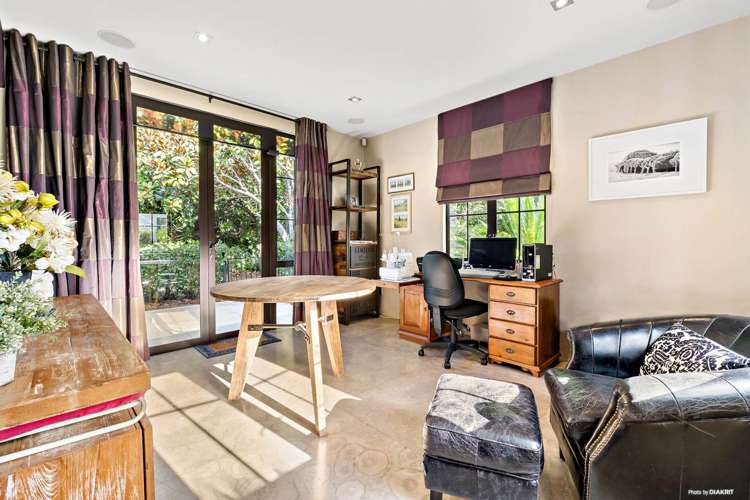 566 Whitford Road Whitford_28