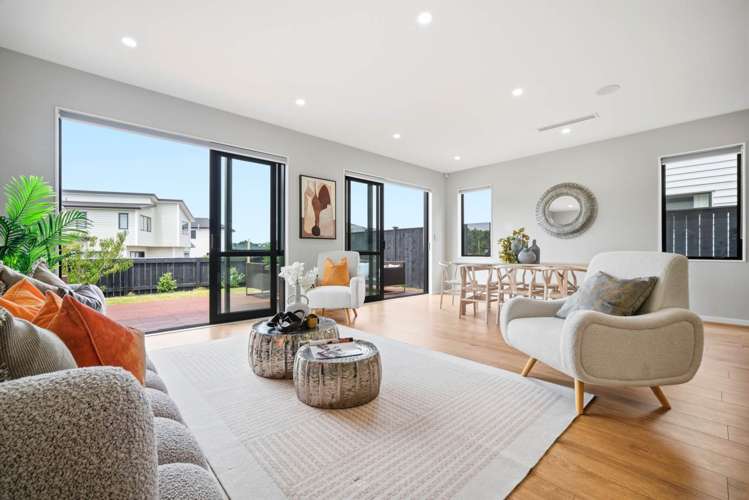 20 Headsail Drive Long Bay_2