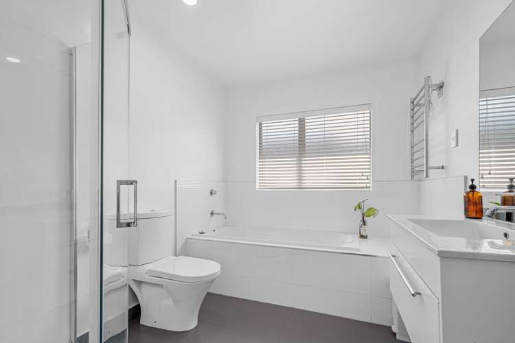 11 Tee Point Red Beach_18