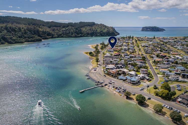 403A Beach Road Whangamatā_6