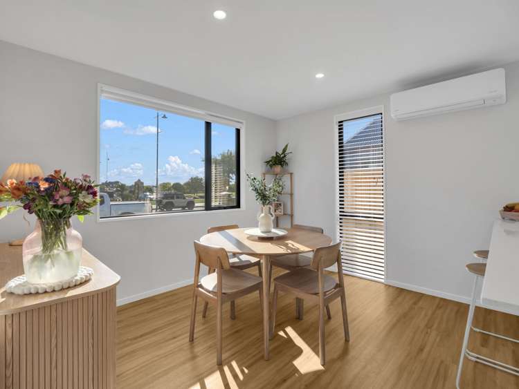 63 Pegasus Main Street Pegasus_6