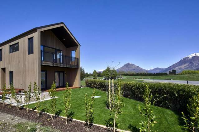 Exceptional Alpine Living with Unrivalled Views