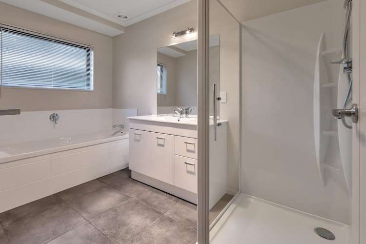 5 Aarts Place One Tree Point_16