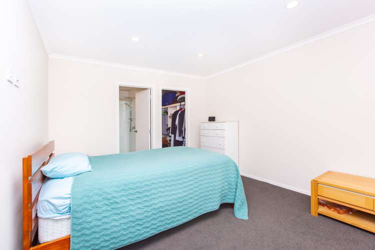 1/15 Cook Street Hamilton East_10