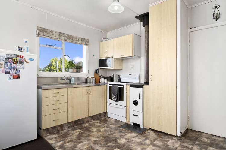 45 Three Mile Hill Road Halfway Bush_10