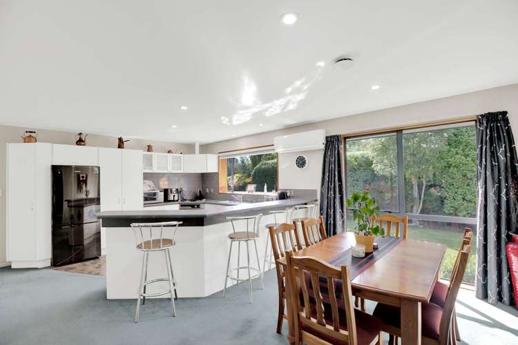 36 Taranaki Drive Woodend_2