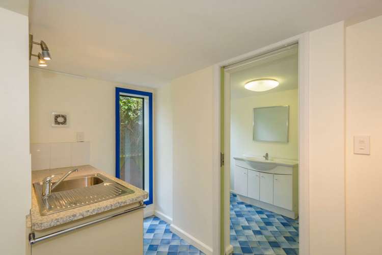 39 Winchester Street Lyttelton_14