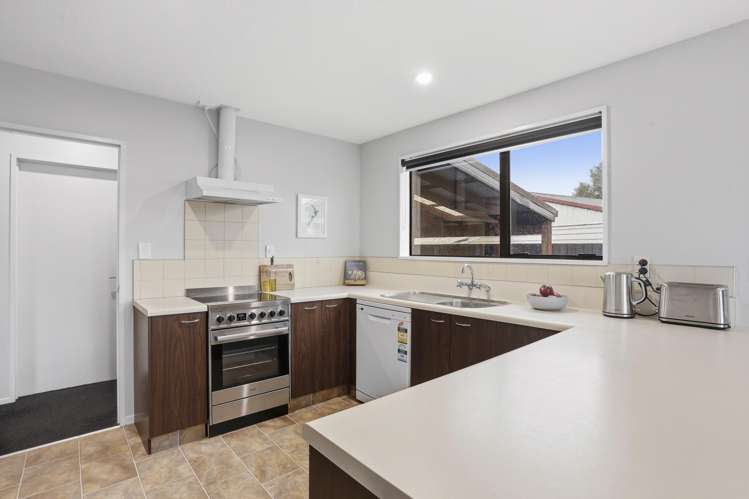 10 Bowie Drive Woodend_8