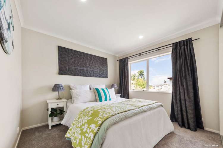 3 Bridgefield Crescent Flat Bush_9