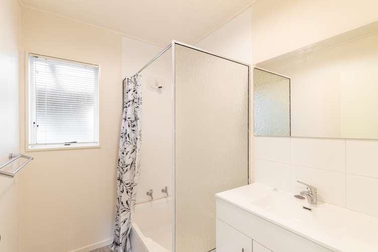 13c Hinton Road Taradale_7