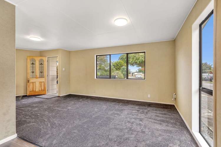 6 Kirkcaldie Grove Levin_13