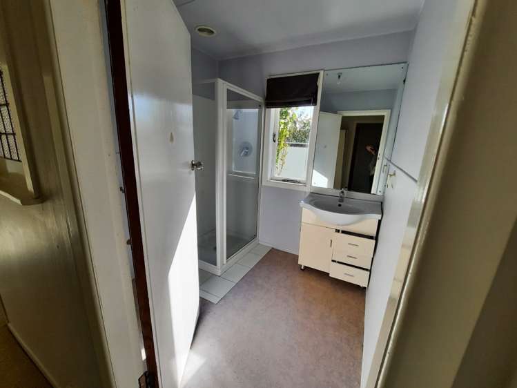 20 Kingsland Avenue 1703_9