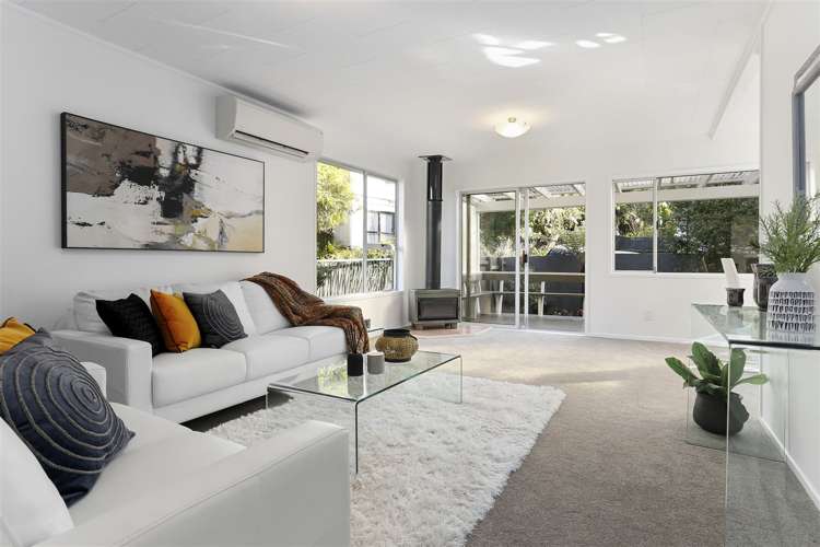 1/8 Tallington Crescent Torbay_6