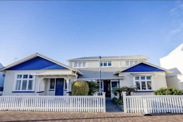 Historic gem in Hokitika with income