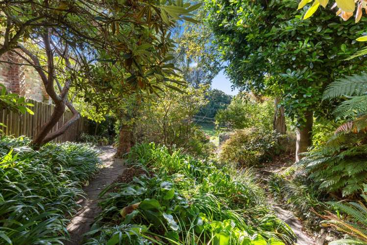 16 Montpellier Street Dunedin Central_36