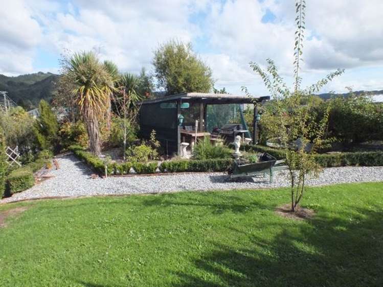 12 Herald Street Reefton_12