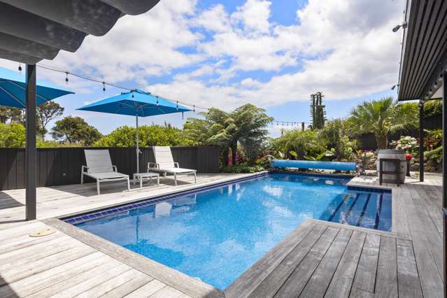 7-9 Woollams Road Onetangi_1
