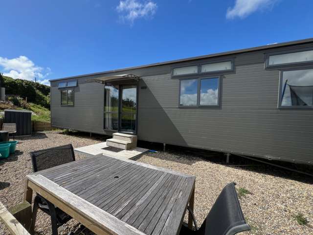 10 Te Toki Way Raglan_1