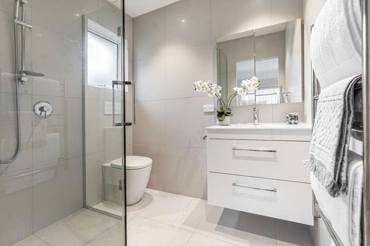 1/32 Norman Road Hauraki_16