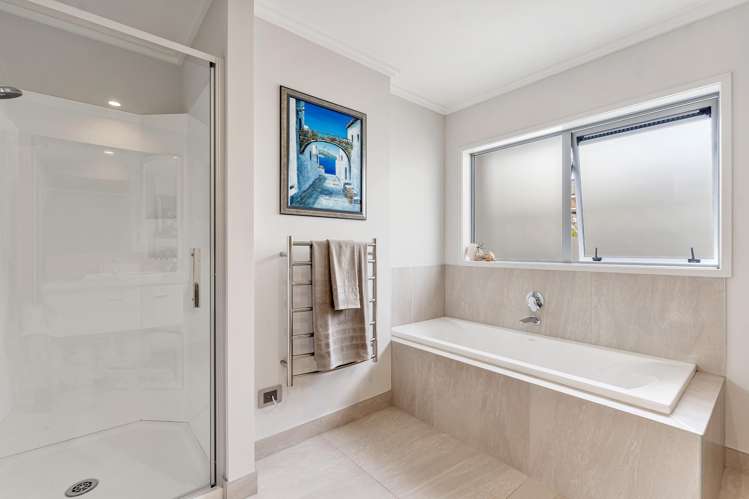 7 Laurie Street Red Beach_20