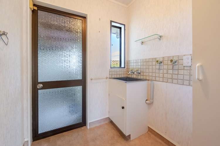 2/407 Gloucester Street Taradale_9