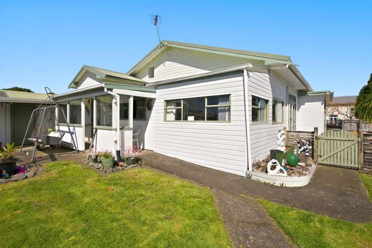 30 Memorial Place Waitara_13