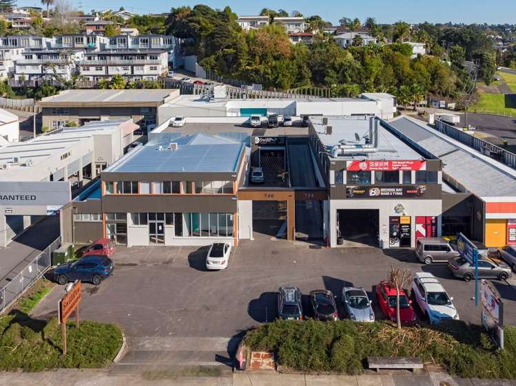 Level 1/748 Beach Road Browns Bay_1