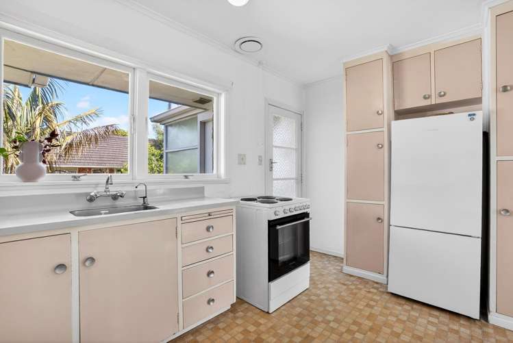 2/1 Ngaio Street Takapuna_2