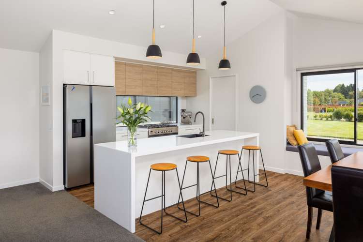 5 Evergreen Drive Woodend_6