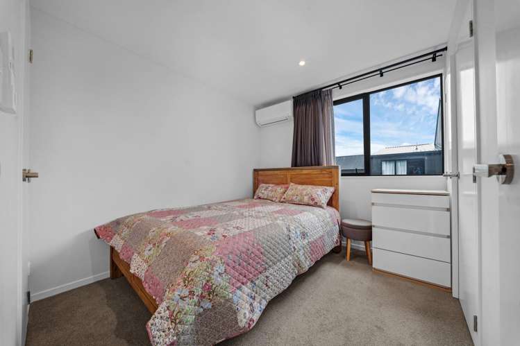 40 Ivy Nola Way Henderson_13