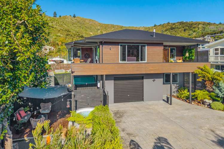 90 Moana View Road Waikawa_21
